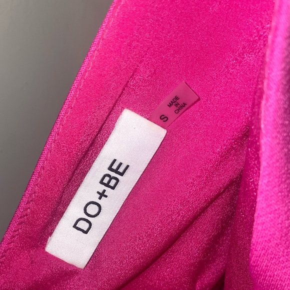 DO+BE Bubblegum Ruffle Romper - Picture 6 of 6